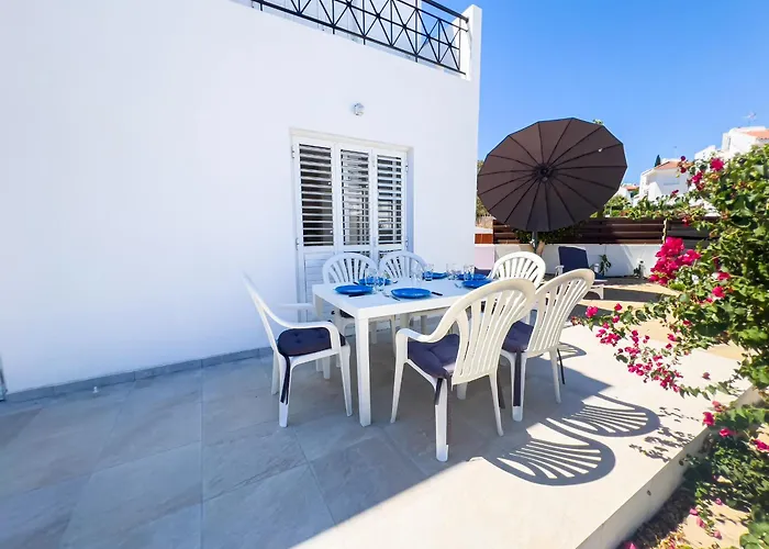Protaras Sunny Villa